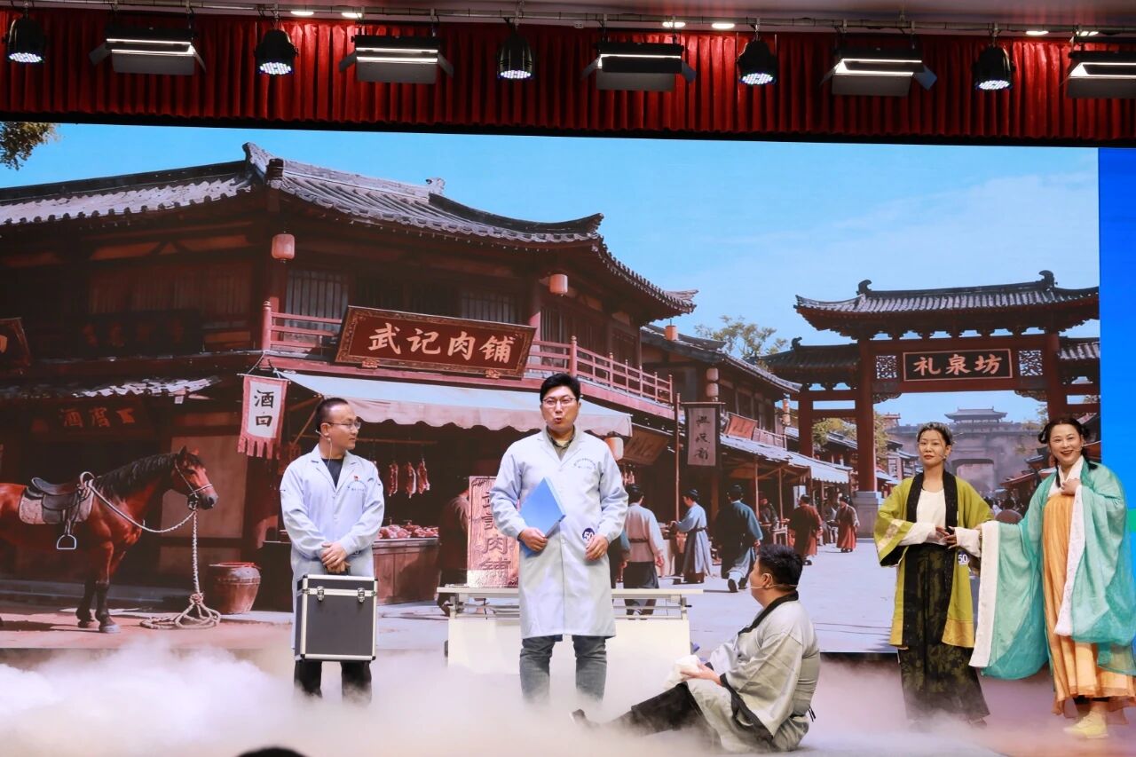 8.jpg 2025内蒙古科学实验展演汇演大赛圆满收官相关图片